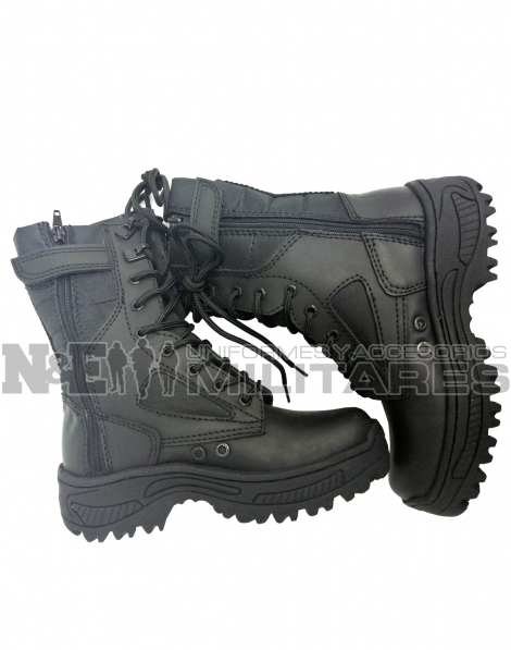Bota militar negra